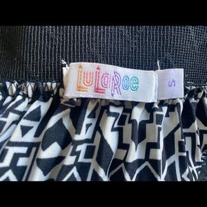 LuLaRoe black & white print skirt
